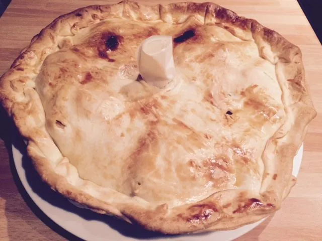 Tourte de pommes de terre a la saucisse de morteau