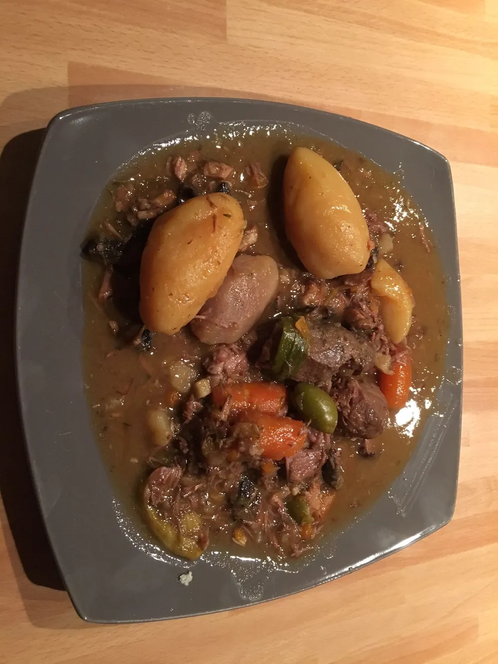 Joue de porc à la bière brune